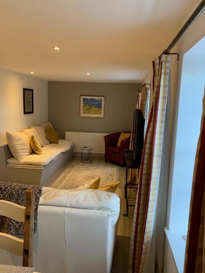Hill House - Mews Town House, In A Quiet Private Close, In The City Centre Of Inverness. المظهر الخارجي الصورة
