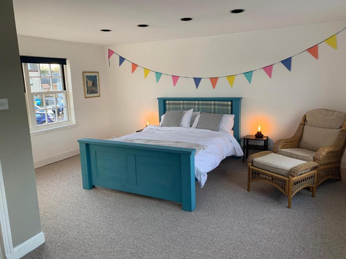 Hill House - Mews Town House, In A Quiet Private Close, In The City Centre Of Inverness. المظهر الخارجي الصورة